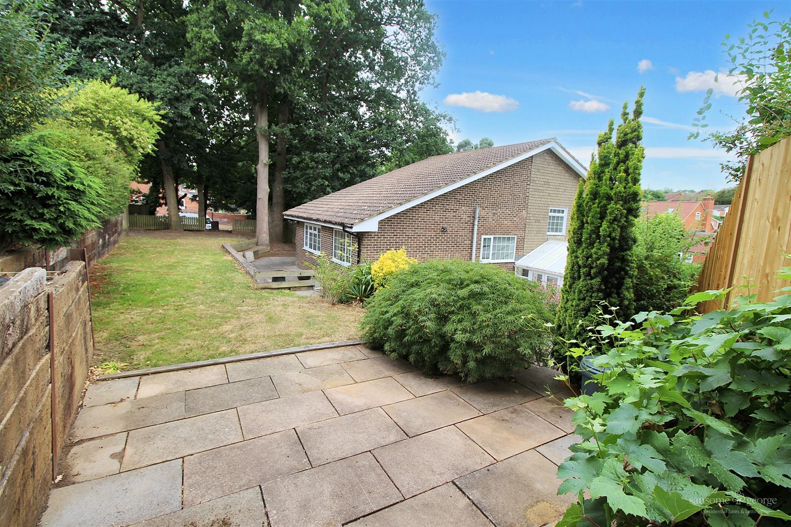 Lower Elmstone Drive, Tilehurst, Reading